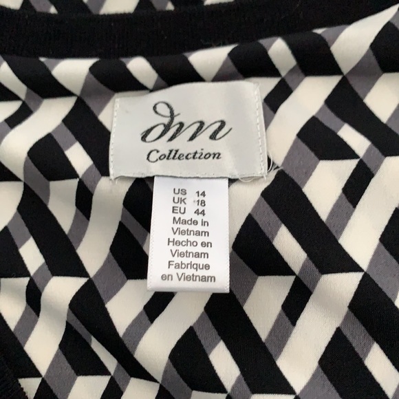 DM Collection Knot Dress - Picture 6 of 7